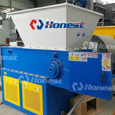 Single Shaft Shredder Machine